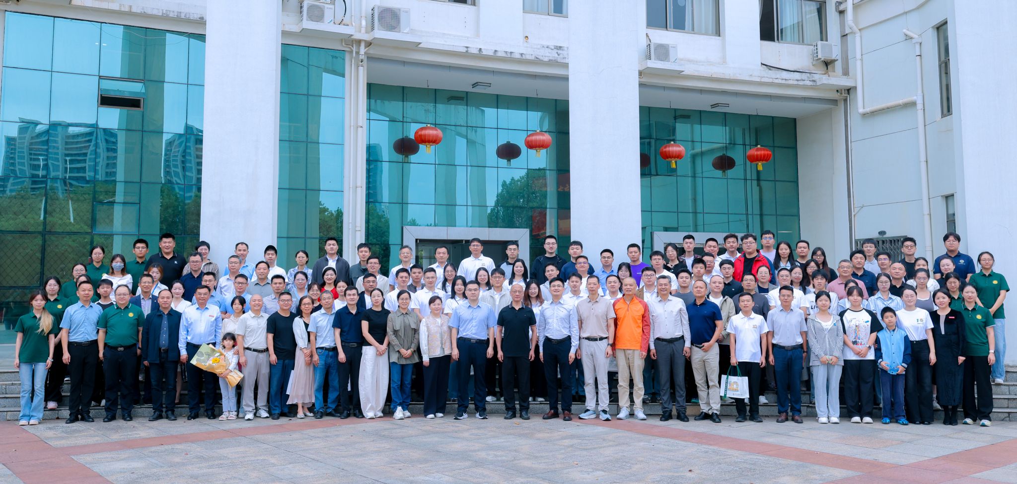 大合照.jpg